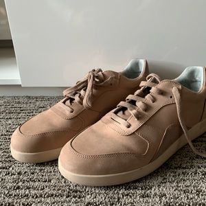 Everlane Court Sneaker in Dusty Rose Nubuck
